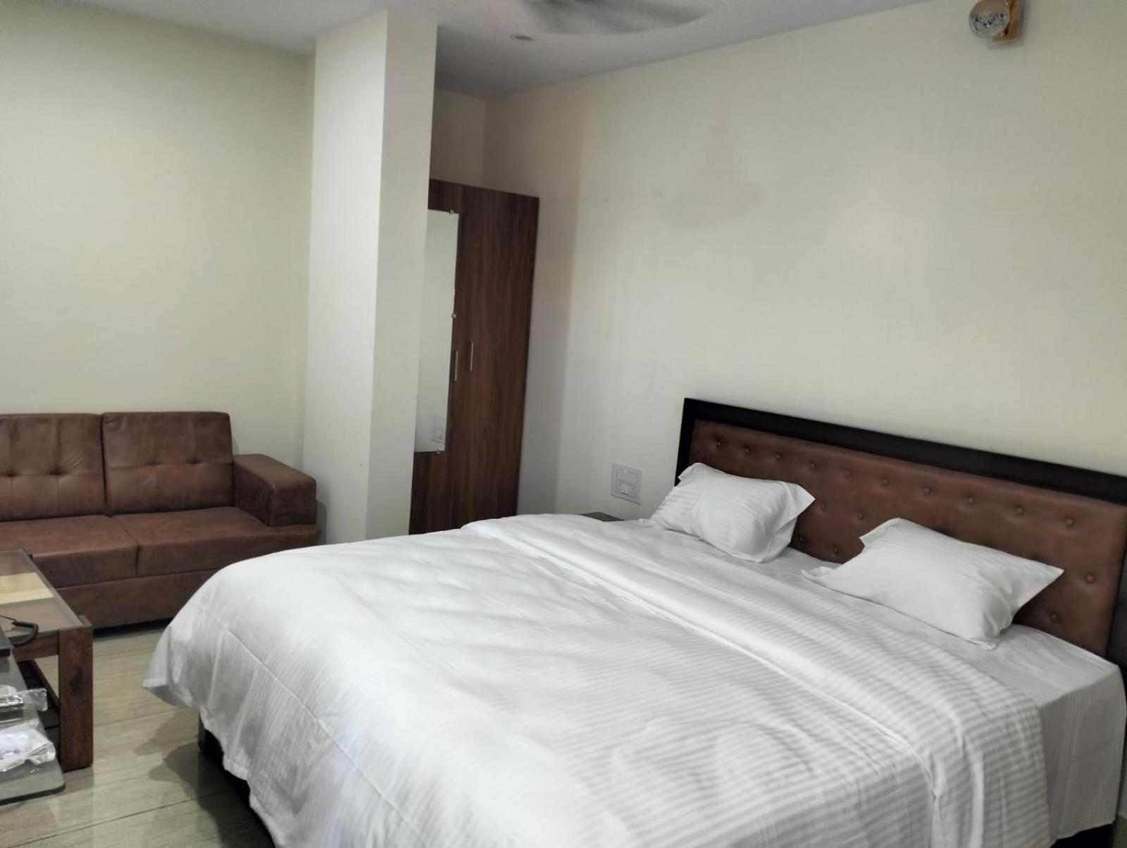 Amma Inn Elegance Suites And Apartments Maiçor Exterior foto